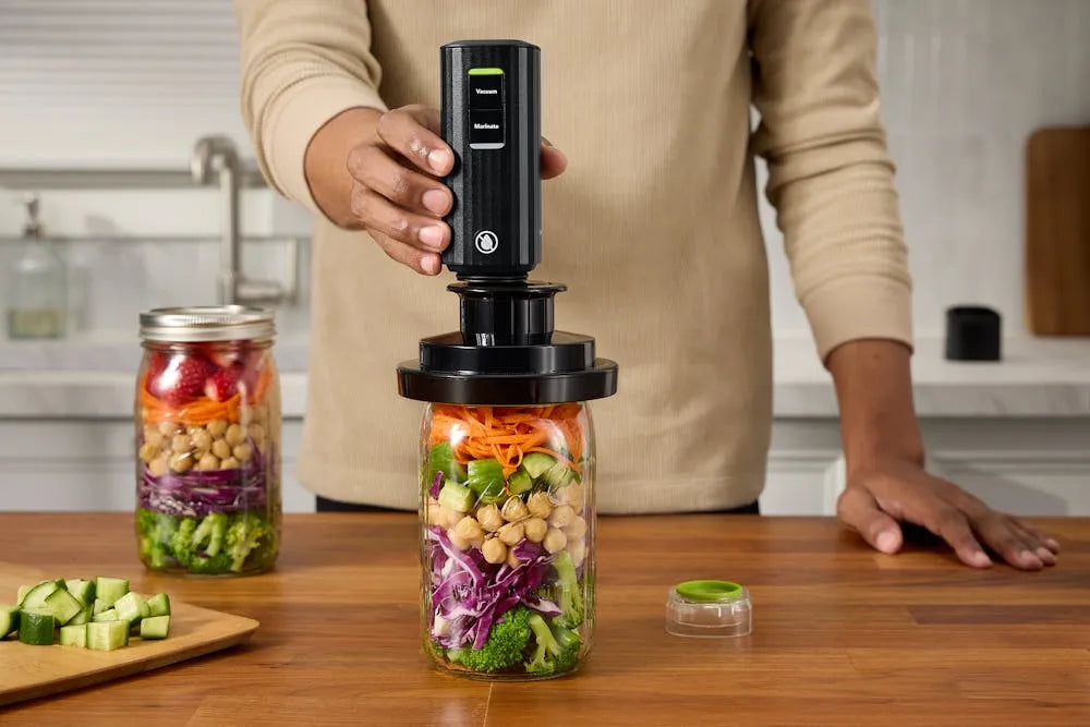 FoodSaver Jar Sealing Kit with Wide-Mouth Jar Sealer, Regular Jar Sealer